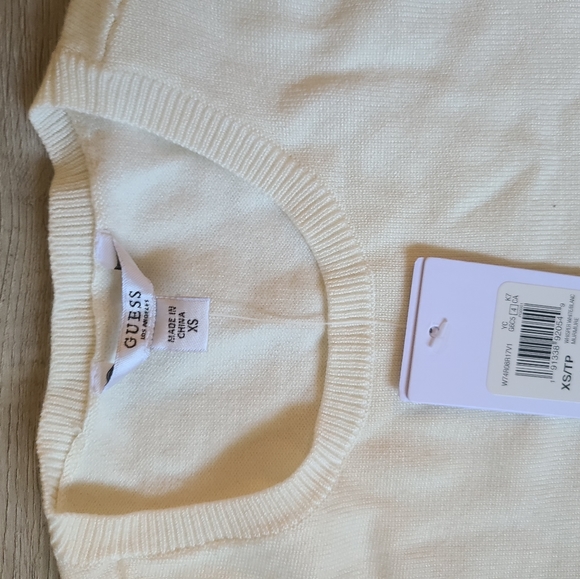 Guess Blouse - Picture 3 of 3